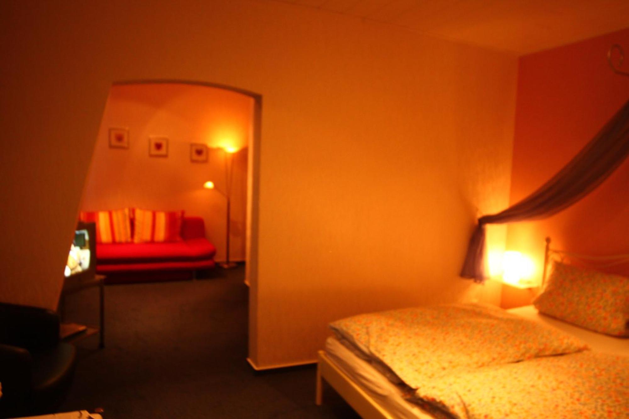 אדיגר-אלר Moselromantik-Hotel Zum Loewen חדר תמונה